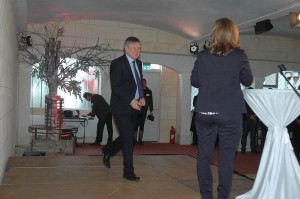 MdL Karl freller. Am 2. März feiert er seinen 60.Geburtsag un will seine Dachbodengespräche in seinem Haus am Pinzenberg wieder einführen