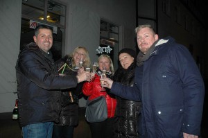silvester2016-4- Prosit - Foto hertlein 2016