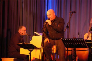 Die Tafel-Macher: Bobby Leupold und Stefan Müller (r.). Foto: Hertlein