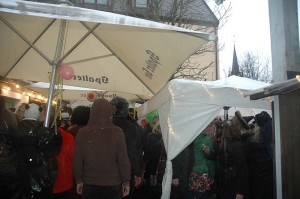 Wärmepilze und totale Enge im Sternlunge-Garten. Foto: Hertlein