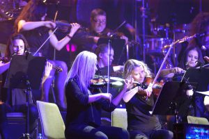 Sexy Bohemain Symphoniy Orchestra Prag. Foto Hertlein