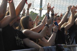 avaria2016-16 fans