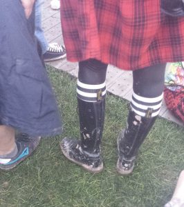 Stiefel-Mode bei RIP 2016 -das Schuhwerk war unersetzlich....Foto: Hertlein