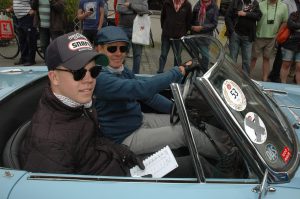 Vater und sohn Lubikski, Clemens und Leon, on tour durch die Landkreise. Foto:Hertlein