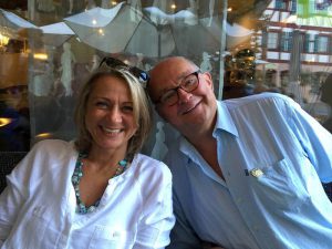 Nette Gäste: Andrea müller und Bürgerfest-Chef Hartl Hetzelein. Foto: Stefan Müller