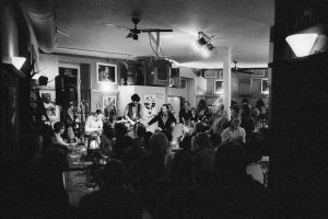 Muddy Whats? spielen am 15.10. im Antons in münchen Giesing. Foto: Spang