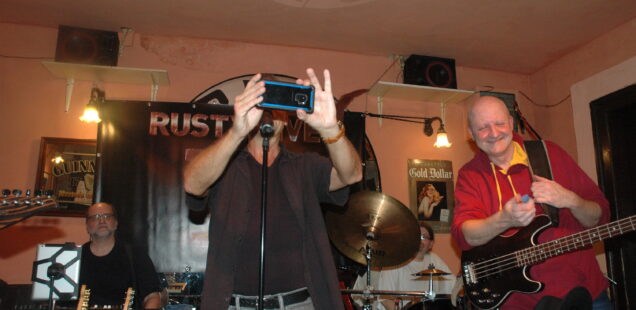 Schwabach-Boulevard/Meine Stadt: Rusty Five überragend zur Jahreseröffnung im Markgraf/Am Freitag, den 13.Januar-11.15 Uhr -Beerdigung von Kult-Comedian Bembers auf dem Südfriedhof in Nürnberg