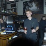 Schwabach-Boulevard:Meine Stadt:Reichlich zu tun bei seiner Premiere:Schmiede-Gastrochef Simon feierte am 2.Februar Einstieg ins neue Lokal - Die ersten Schmiede-Fotos /Die beiden Tafelkonzerte in der Galerie Gaswerk am 3. und 4.Februar, jeweils 20 Uhr, sind ausverkauft.